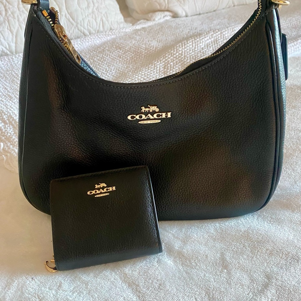 Coach Black Leather Shoulder Bag and Wallet Stunning Set Rare